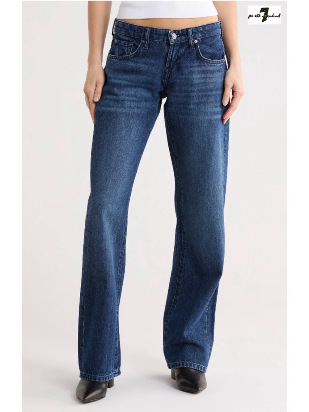 NWT Low Rise straight 7 For All Mankind Jeans
